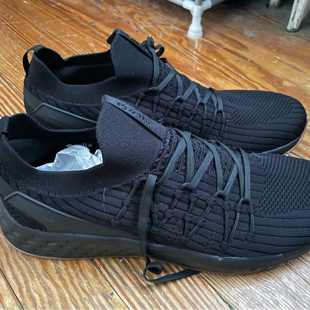 Men’s Zella sneakers. Black. New in box.